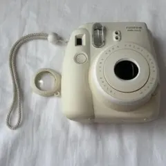 FUJIFILM 富士フィルム　チェキ　カメラ　instax mini 8