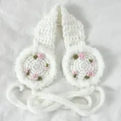 ハンドメイド　イヤーマフ　ヘッドドレス　バラ　ホワイト　耳あて　編み物　花