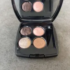 シャネル　アイシャドウ　14ミスティックアイズ