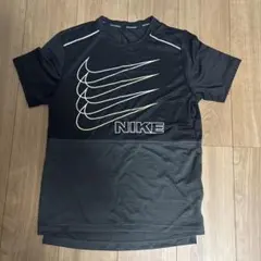 ナイキTシャツのサムネイル