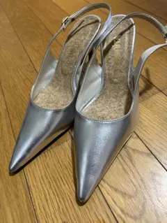 シルバー ポインテッドトゥ ハイヒール L