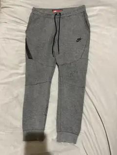 Nike ジョガーパンツ グレー テックフリース