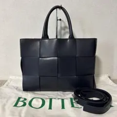 美品】ボッテガ マキシイントレチャート レザー ビジネスバッグ 黒
