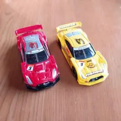 トミカ ミニカー 赤と黄色 2台セット 日産ＧＴＲレーシング