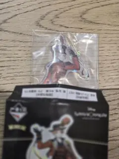 ツイステ　一番くじ　ホログラムアクリルスタンド　ケイト