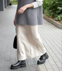 spick & span サテンフレアスカート