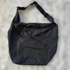 Item thumbnail for item 82cb0e25-d8d7-4af2-8624-cb7d509f6a63