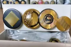 多様なデザインのボタンセット #818