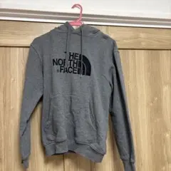 THE NORTH FACE グレー フード付きパーカー