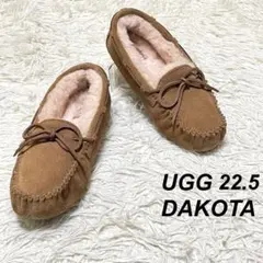 【美品】UGG DAKOTA ムートンモカシンスリッポンシューズ