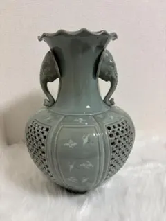 【じいちゃんのコレクション】青緑色 陶器 花瓶 象の持ち手付き じいちゃんのコレクション】青緑色 陶器 花瓶 象の持ち手付き - メルカリ