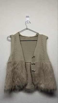 ファーニット ベスト　ベージュ