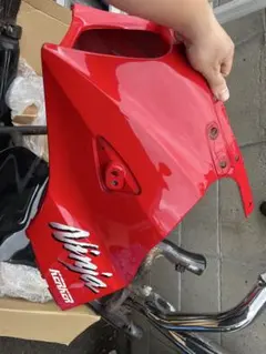 GPZ900Rアッパーカーボンインナーカウル - メルカリ