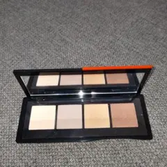SHISEIDO　エッセンシャリストアイパレット　01のサムネイル