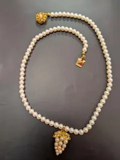 パール ゴールドトーン ブドウ型ネックレス