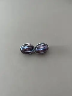 （ear PAPILLONNER)青紫色のマーブルスタッドイヤリング