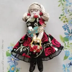 ハンドメイドドールチャームのサムネイル