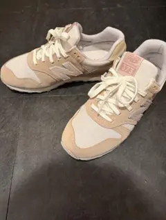 ニューバランス　スニーカー