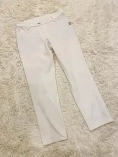 マンシングウェア　9号　白パンツ　ゴルフウェア　golf ペンギン　パンツ　白色