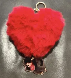 【モンチッチ 】ふわふわ　ハートチャーム キーホルダー 赤