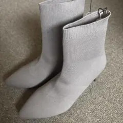 タグ付き　ポインテッドニットブーツ