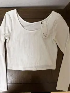 GUのレディース長袖リブトップス