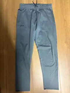 Under Armour グレー ジャージパンツ