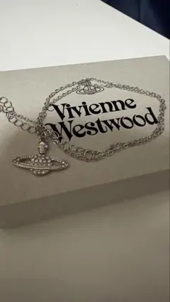 【大人気】Vivienne Westwoodシルバーネックレス箱付き