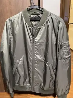 UNIQLO グリーン　ブルゾン　メンズLサイズ