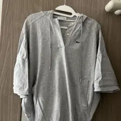ラコステ　グレー フード付き ルーズフィットワンピース