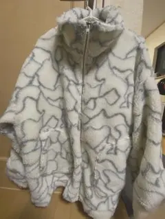 COLONY 2139 フリースジャケット ホワイト・グレー