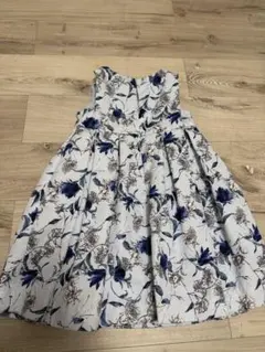 BeBe 花柄ノースリーブワンピース 120