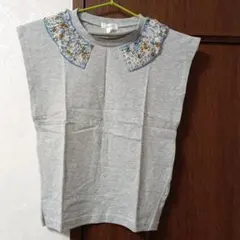 花柄襟付きグレーTシャツ 130サイズ