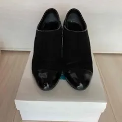 黒スウェード＆エナメルコンビブーティのサムネイル