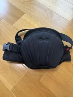 テラスベビーヒップシート　DaG1 PLUS(ダッグワンプラス)　ブラック　美品