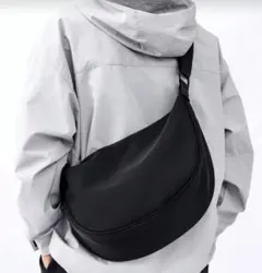 残り1点⚠️ZARAジャンル 海外ブランド メンズ大容量ボディバッグ 高品質 黒