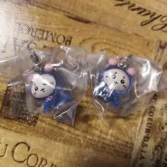 ​【新品未開封】ちいかわ めじるしアクセサリー3 古本屋 カニ 2個セットのサムネイル