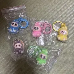 LABUBU　キーホルダー 新品 キャラクターキーホルダー5個セット