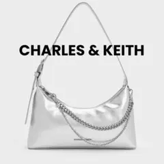 三日月型ショルダーバッグ