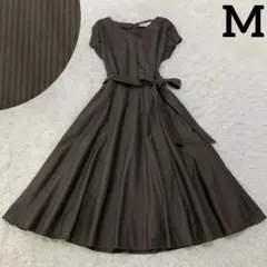 未使用 組曲Vネックフレアジャンパースカートsize5黒大きいサイズ 