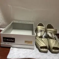 BeauFort プリーツオープントゥ脚長ウエッジソールサンダルLメタリック