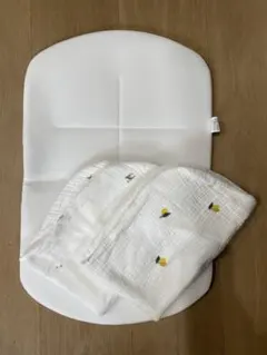 【専用】ケラッタ　イブル　抱っこ布団のサムネイル