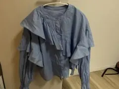 LOWRYS FARM ブルーショートフリルシャツ