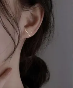 ゴールド ストレートバー ピアス