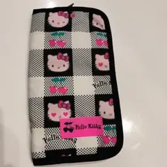 ハローキティ チェック柄ポーチ マルチケース 母子手帳ポーチ 未使用