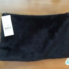 タグ付き　earth music&ecology ファークラッチバッグ　黒