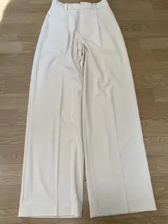 UNIQLO タックワイドパンツ丈長め