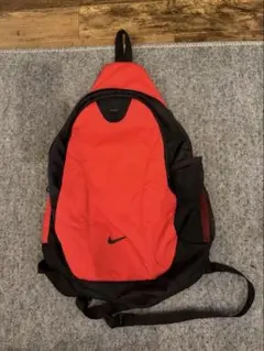 90s NIKE ボディバッグ ウエストバッグ y2k ワンショルダーバッグ 美品 Y2K NIKE ナイキ ワンショルダーバッグ スリングバッグ OLD NIKE