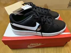 Nike ブラック/ホワイト スニーカー