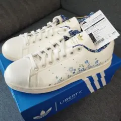 アディダス adidas スタンスミス スニーカー　リバティ　JP9794 24